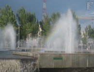 Радуга в фонтане